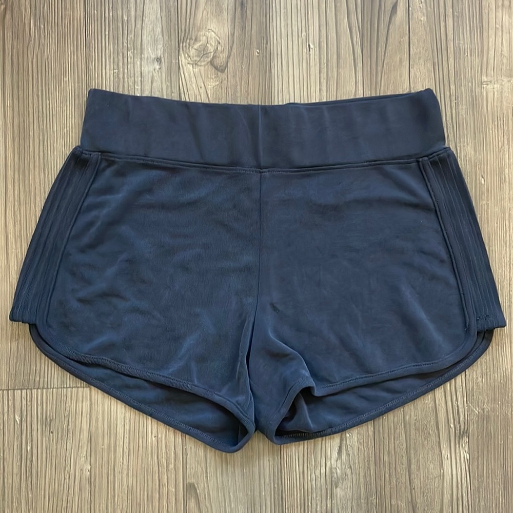 NWOT Black Athleta Side Stripe Shorts